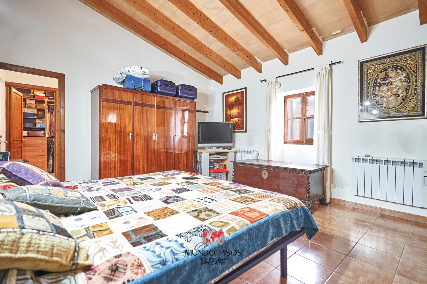 House for sale in Santa María del Camí, Mallorca, Balearic Islands.