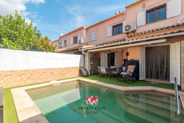 Terraced house in Secar de la Real, Palma de Mallorca, Balearic Islands