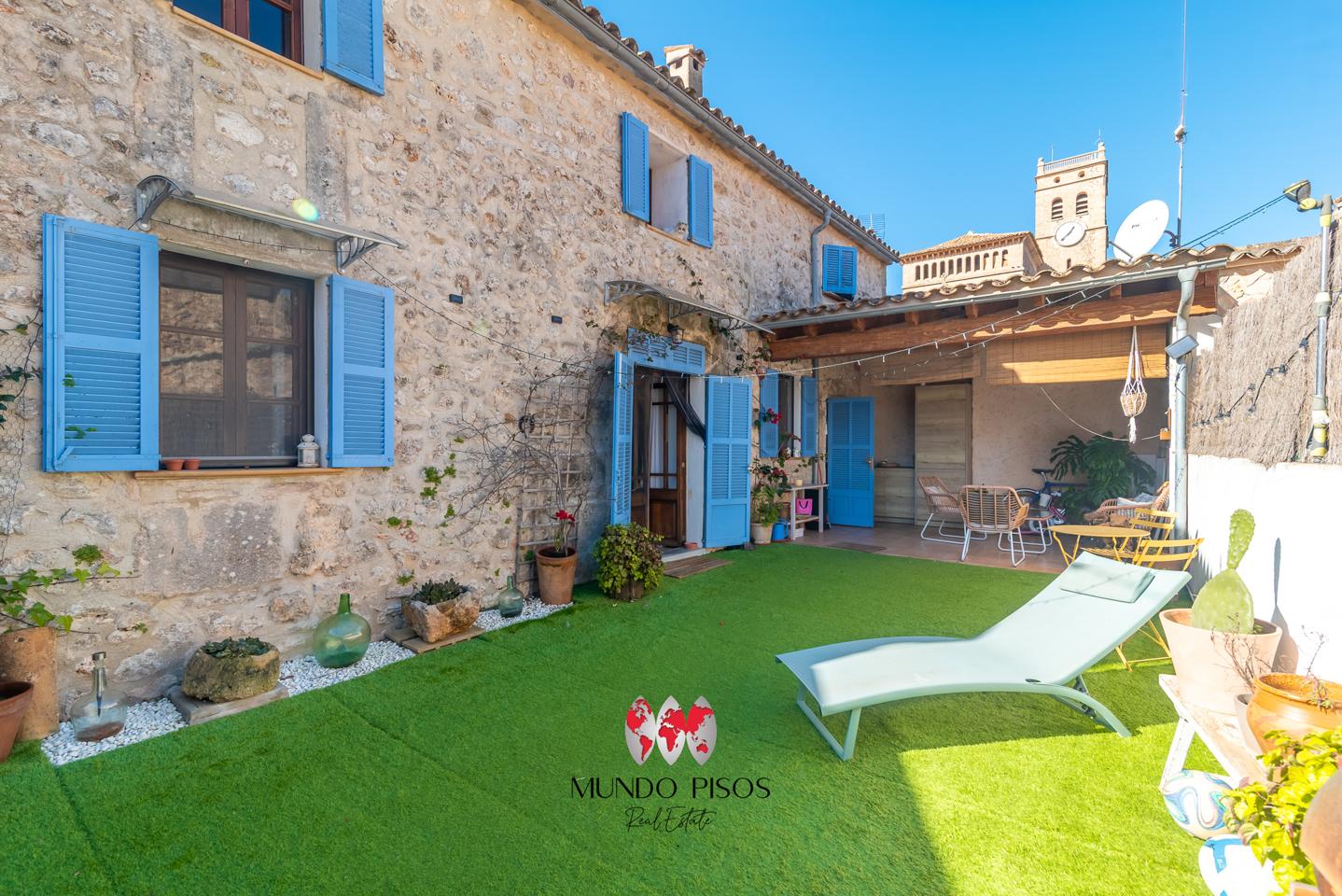 Casa de pueblo con licencia vacacional en venta en Ariany, Mallorca, Illes Balears