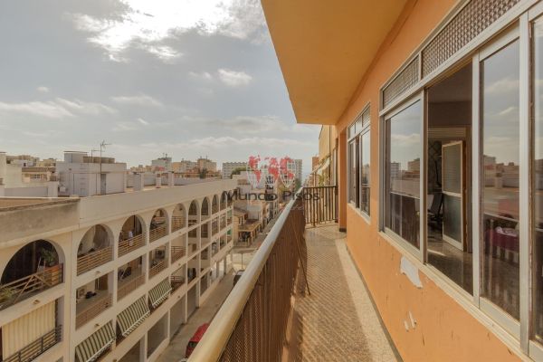 Spacious penthouse without lift just a few metres from the sea in El Arenal, Llucmajor, Illes Balears