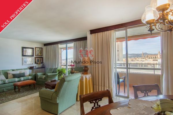 Exceptional seventh with views of the Mediterranean Sea and the Cathedral on Avenida Gabriel Alomar, Palma de Mallorca, Balearic Islands